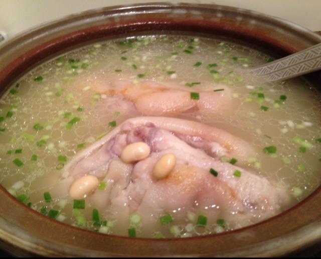 黄豆猪脚汤