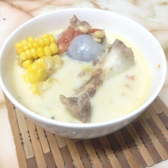 秘制胡椒猪骨浓汤