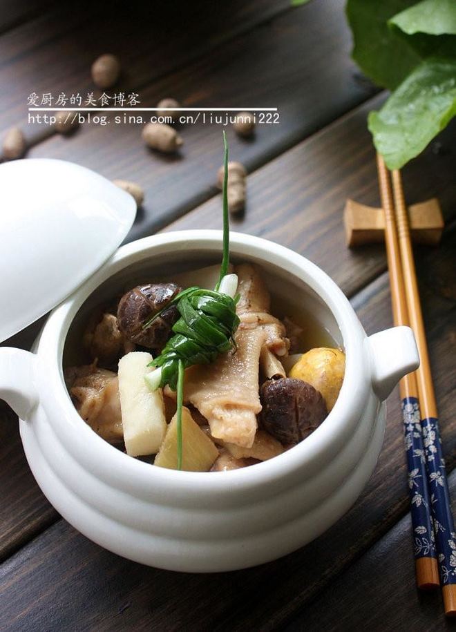 香菇炖老母鸡