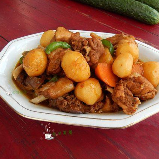土豆胡萝卜炖鸡块