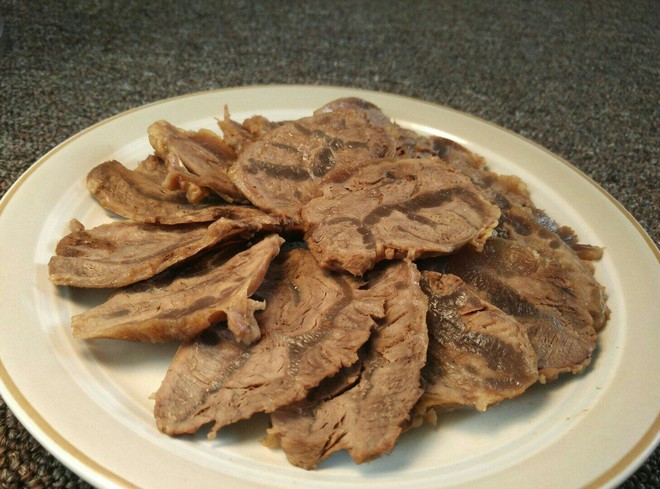 简单、好吃的卤牛腱