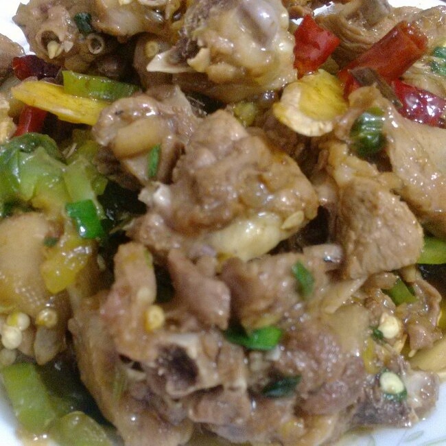 爆炒鸭肉