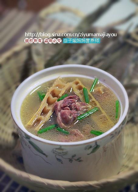老鸭笋干煲