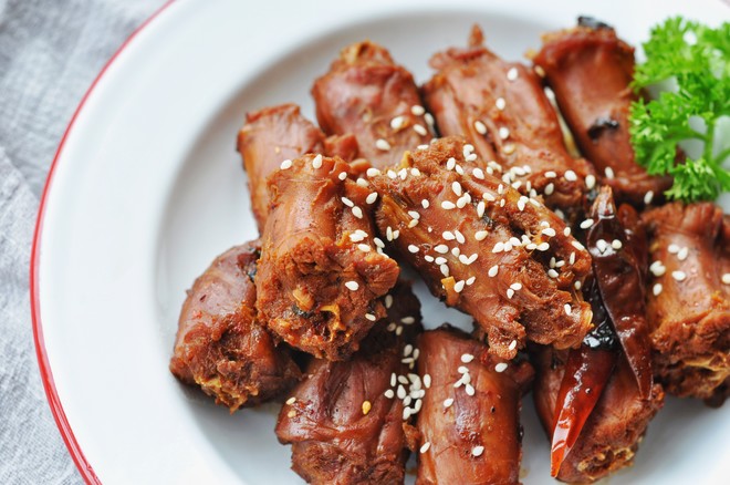 【炊烟食堂】你绝对停不了嘴的麻辣鸭脖