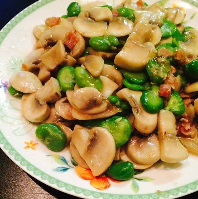 蚕豆炒蘑菇