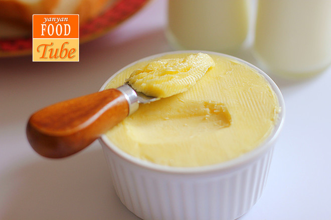 家庭自制黄油和酪乳 Homemade Butter and Butter Milk