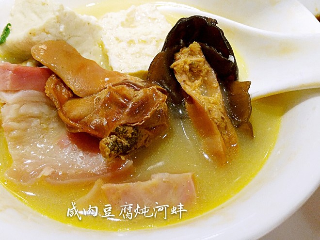 咸肉河蚌炖豆腐
★中国菜★
