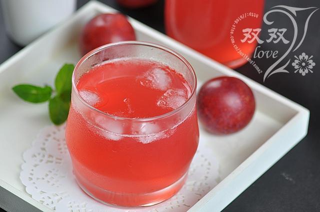 李子果汁