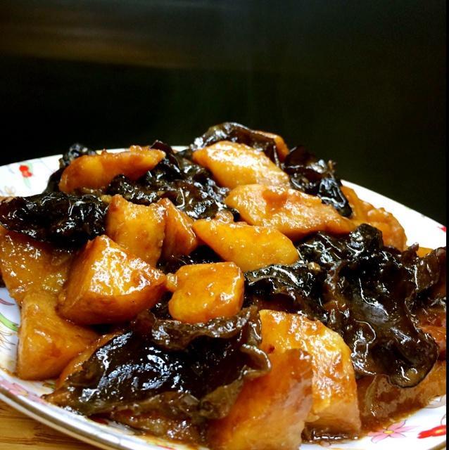 红烧土豆或山药