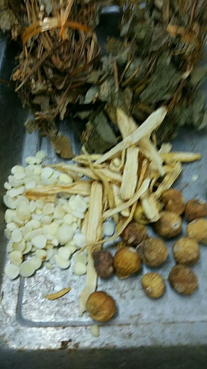 化痰止咳：鱼腥草桔梗瘦肉汤