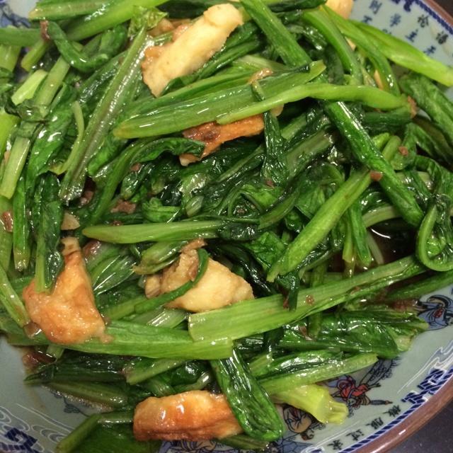 鱼丸油麦菜