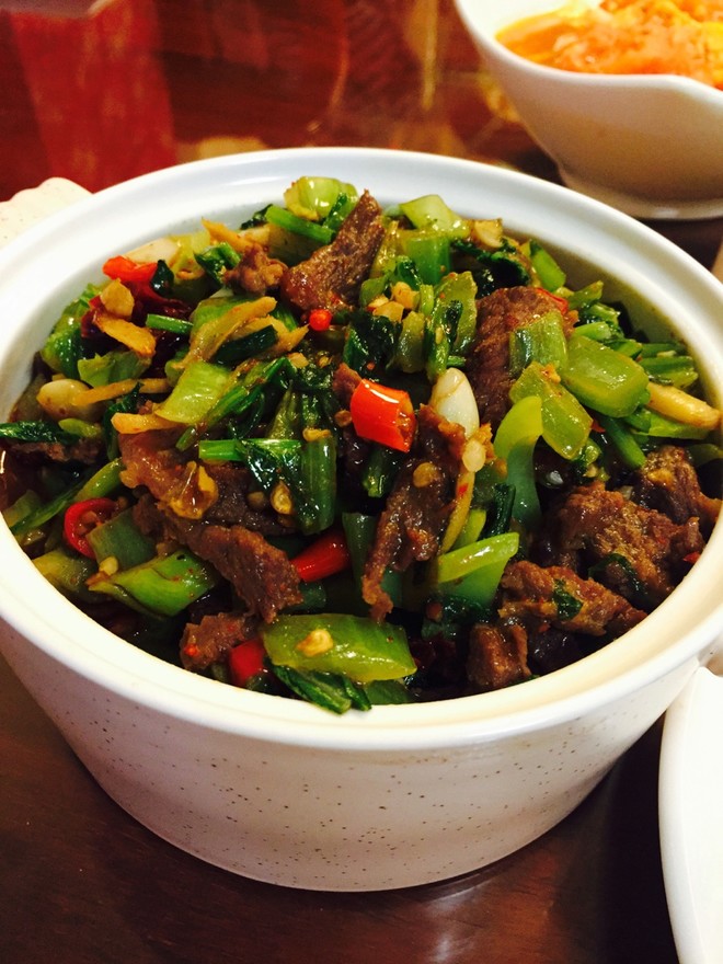 盖菜炒牛肉