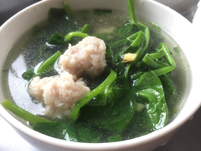 豌豆尖肉丸子汤