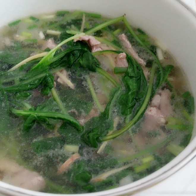 萝卜苗瘦肉汤
