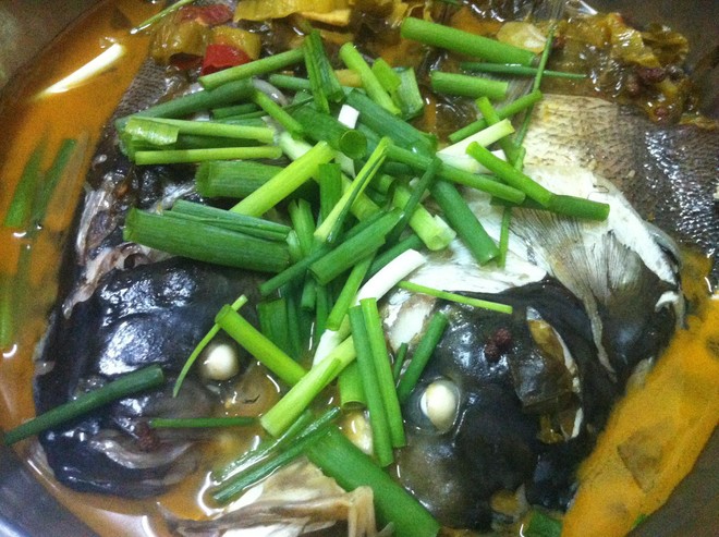 酸菜鱼头