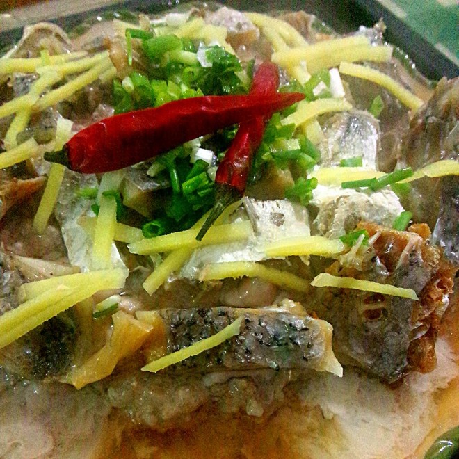 肉饼蒸鱼干