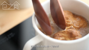 敲好喝的养胃猴头菇鸡汤（内附正确猴头菇操作方法）