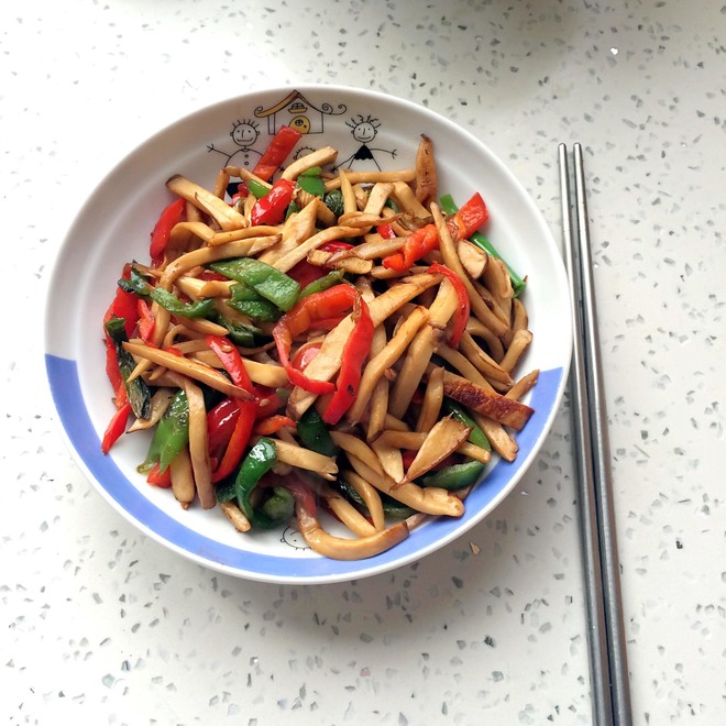 耗油鸡腿菇