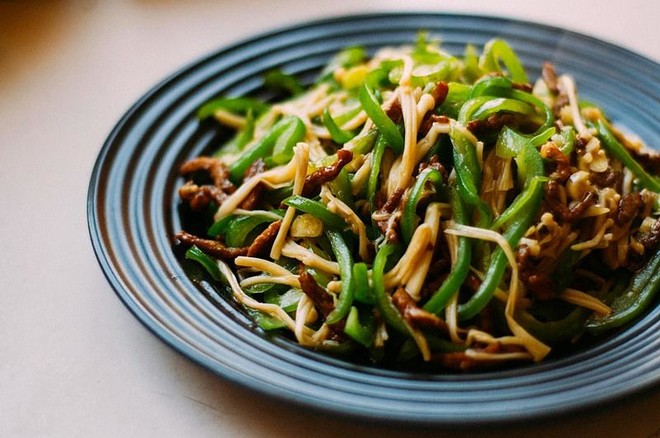金针菇青椒肉丝