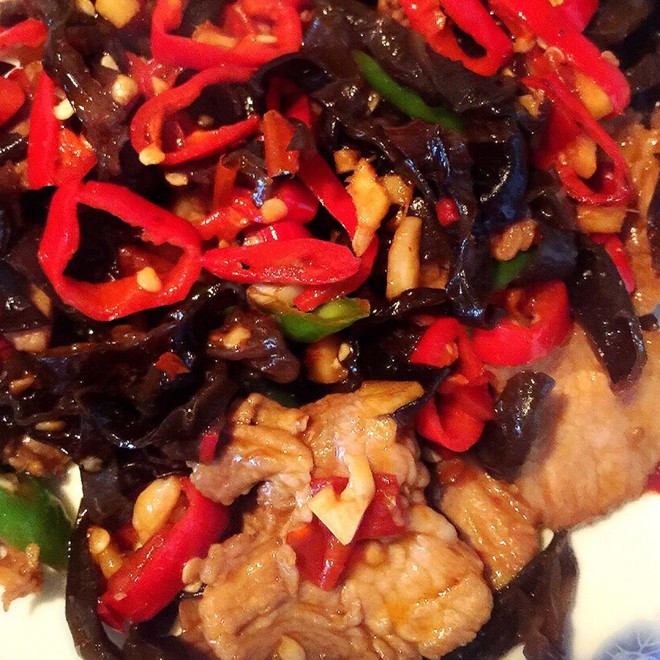 超下饭的木耳炒肉