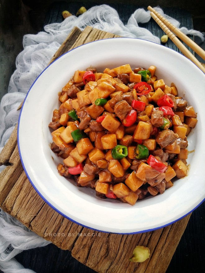 家常菜~杏鲍菇烧牛肉粒