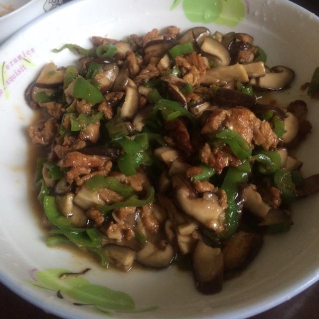 香菇炒肉，超级下饭哦