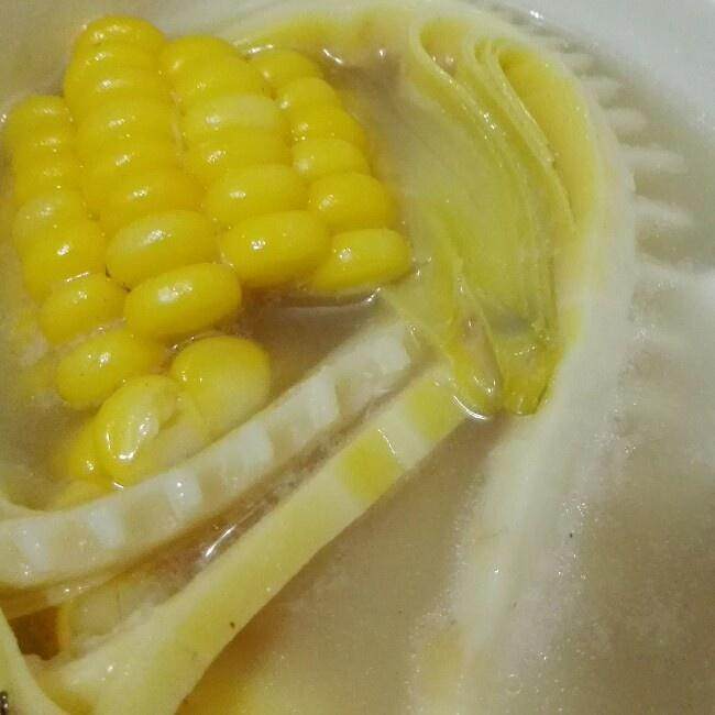 骨头玉米笋汤