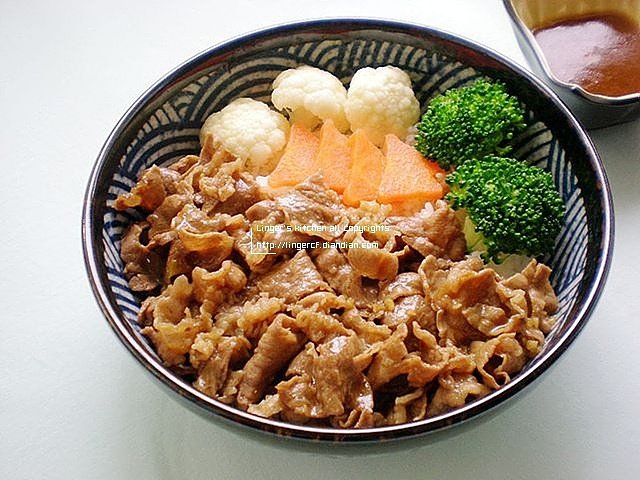 肥牛盖饭
