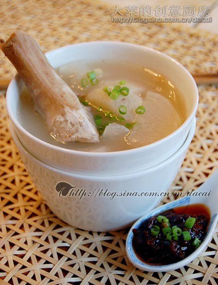 萝卜煲猪骨