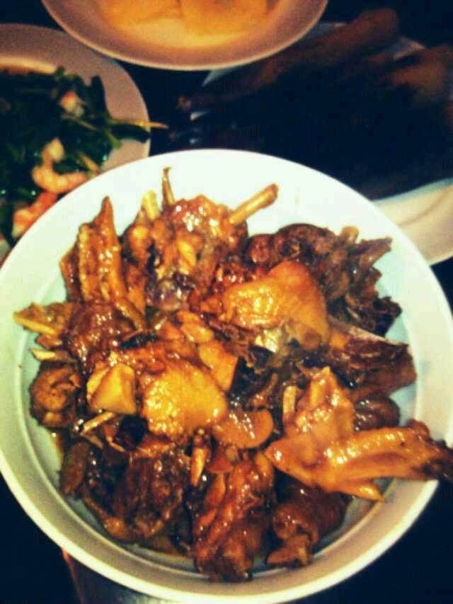烧土鸡