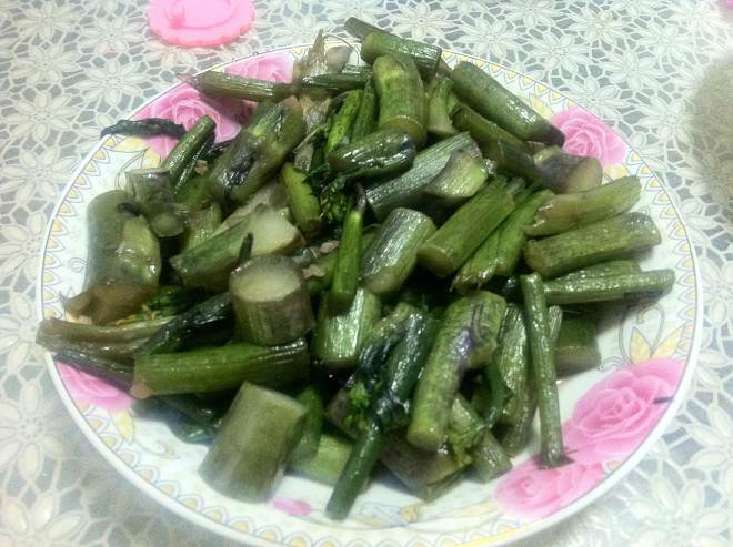 清炒红菜苔