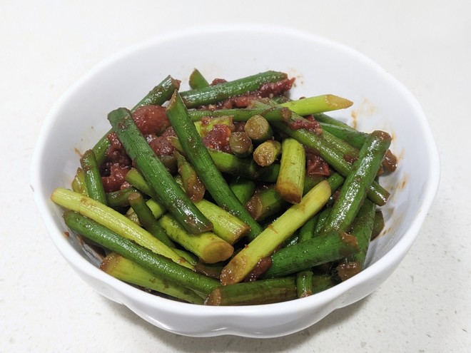 番茄烩蒜薹