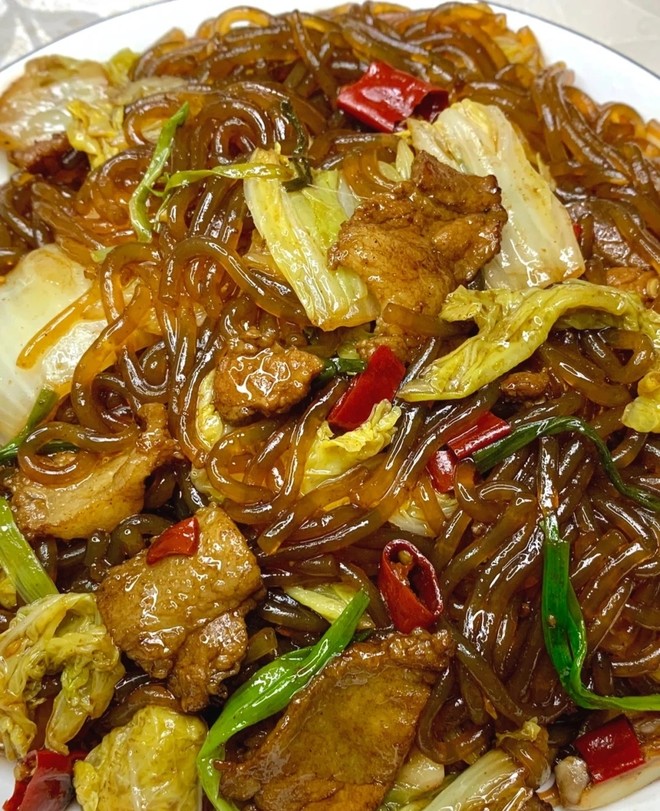 猪肉白菜炖粉条好吃到哭?