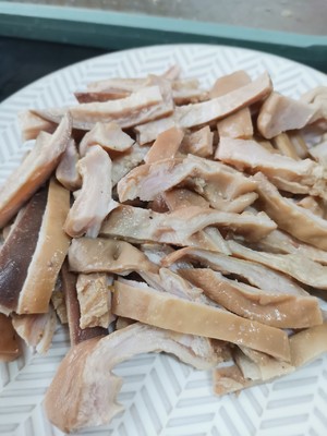 小炒酸辣肚丝（猪肚清洗超干净方法）