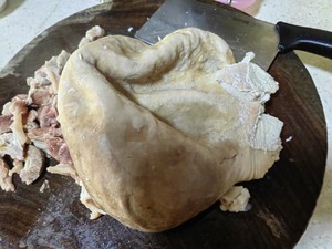 莲子胡椒猪肚汤