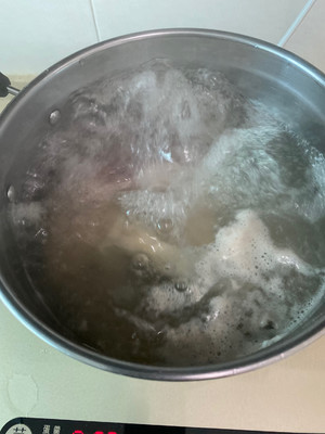 绿豆猪肚排骨汤