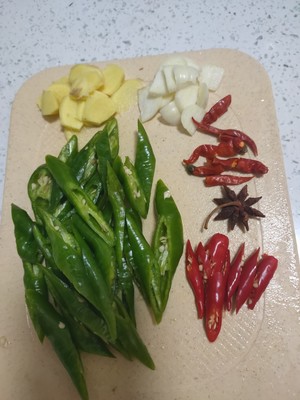 一菜二吃“米饭杀手”爆炒香辣猪肚&amp;暖胃胡椒猪肚汤