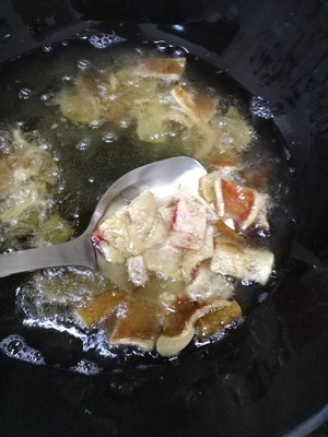 潮汕扑肉(炸猪皮，炸皮，肉皮)