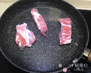 南瓜栗子猪骨汤-教你煲广东汤