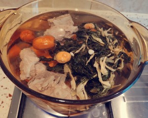 广东老火汤⑦‖秋季润肺止咳老火汤～菜干无花果南北杏煲猪骨