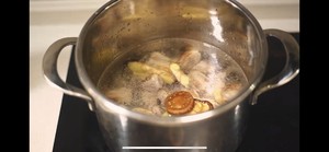 韩式土豆猪骨肉汤（简单到让人意外