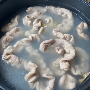超好吃的烤大肠包大葱！