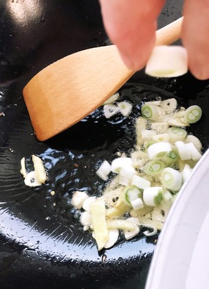 不油腻不油炸入口即化的溜肥肠