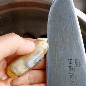 盐焗蛏子(附:洗蛏子的方法)