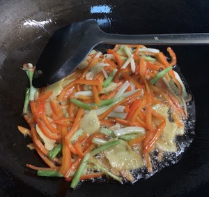 葱姜爆炒蛏子王