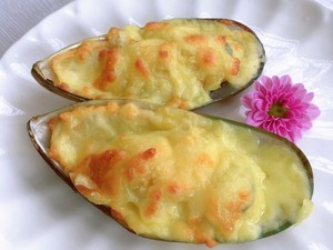 芝士焗青口贝