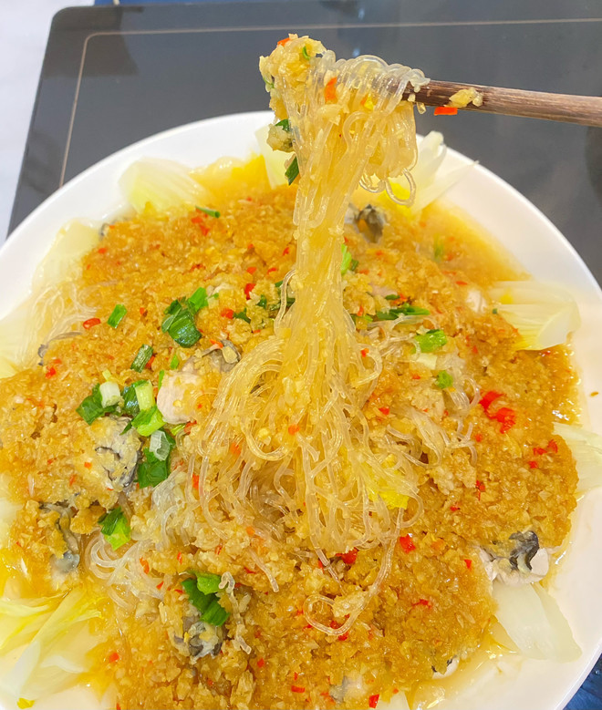 蒜蓉粉丝蒸生蚝?真的太好吃了?