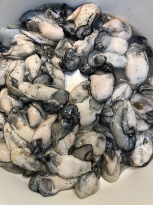 分享一个清洗海蛎/生蚝的方法?