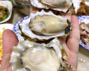 煮牡蛎（海蛎子）家常快手菜 附如何挑选及如何掌握火候！超级鲜肥！