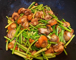 #海边独家秘方#一招去腥的辣炒扇贝肉